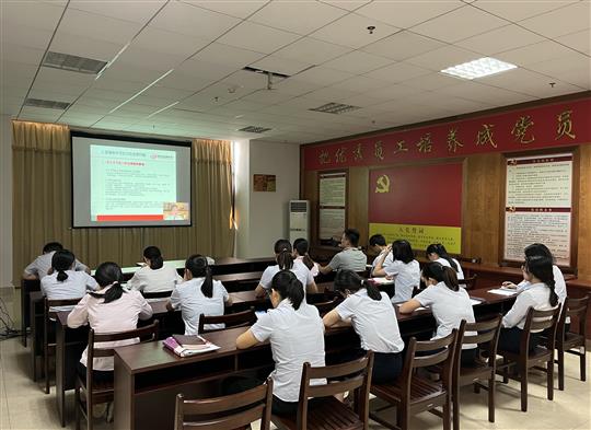 乐竞集团有限公司
组织参加疫情常态化下建筑企业经营管理风险管控培训